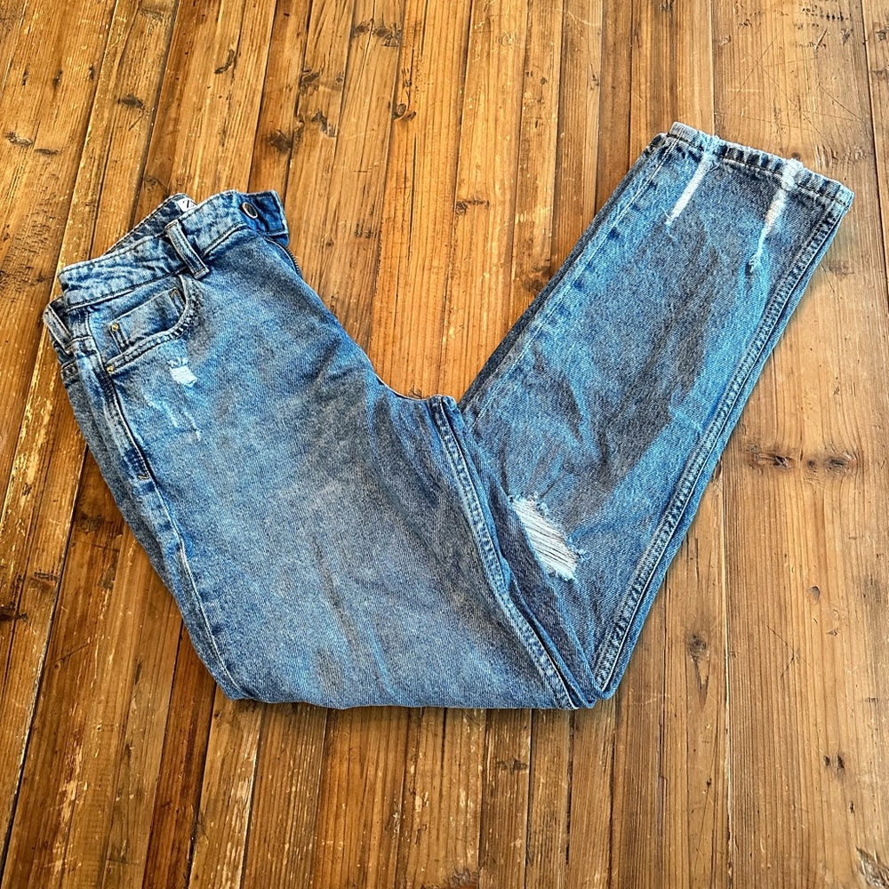 Zara ripped mom fit jeans
